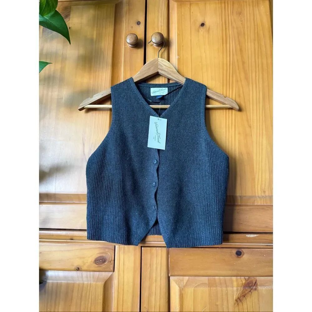 NWT Universal Thread Ribbed Knit Button-Front Sweater Vest – Size Small - Picture 2 of 10